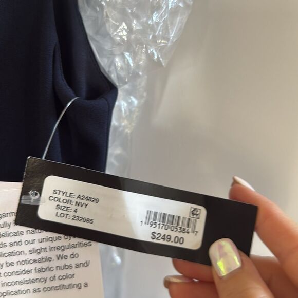 Betsy & Adam Cascade‎ Ruffle High-Low V-Neck Gown navy blue size 4 NWT in pkg - Picture 8 of 8